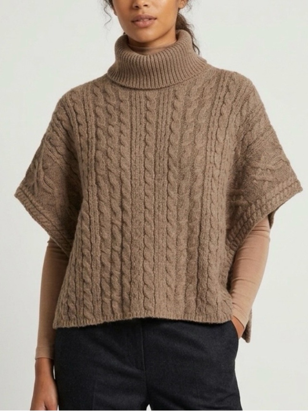 Bobbles & Lace Chunky Cable Knit Turtleneck Poncho Sweater in Tan Women’s Size L